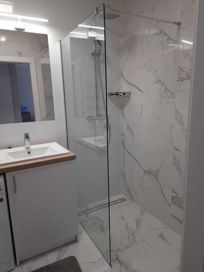Apartament Na Wyspie Solnej 코워브제크 외부 사진